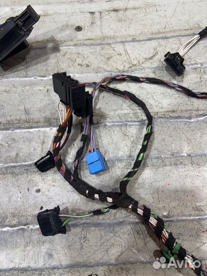 Проводка двери передняя левая Volkswagen Passat B8