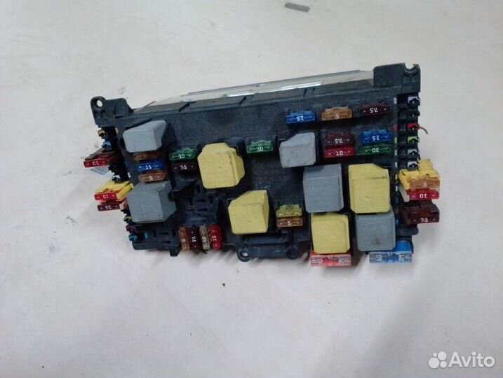 Блок предохранителей M112 Mercedes Vito W639