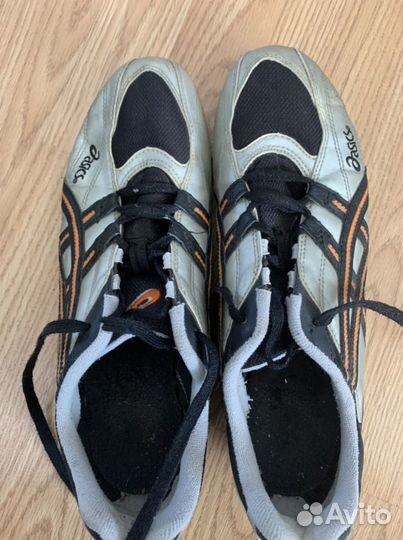 Шиповки для бега asics