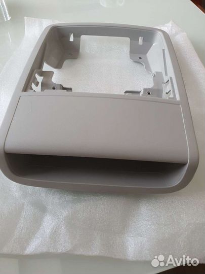 Очечник (полка) volkswagen jetta 2017