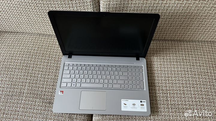 Asus 2021 год AMD A4-9125 4gb 128gb SSD как новый