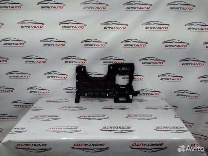 Накладка торпеды Genesis Gv80 1 D6JA 2020-2024