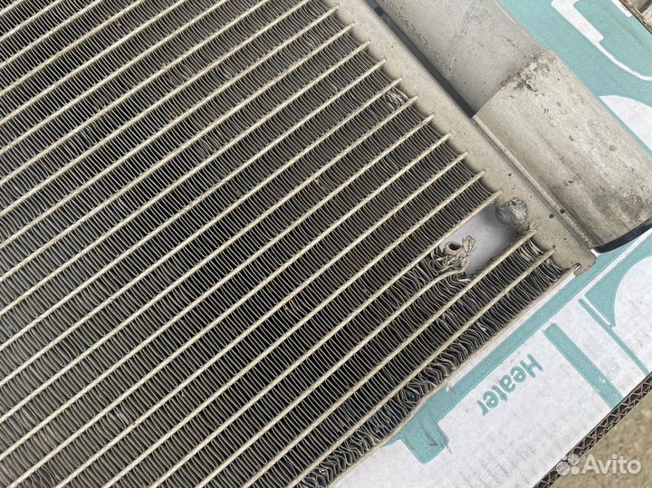 Радиатор кондиционера Land Rover Velar L560 2017+