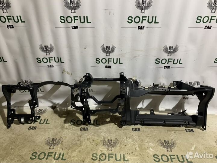 Торпедо (левый руль) Toyota Auris