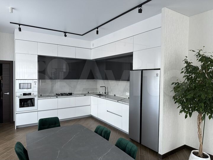 Дом 147,7 м² на участке 8 сот.