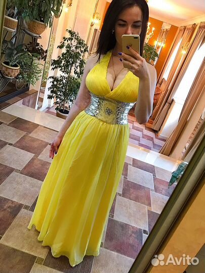 Вечернее платье