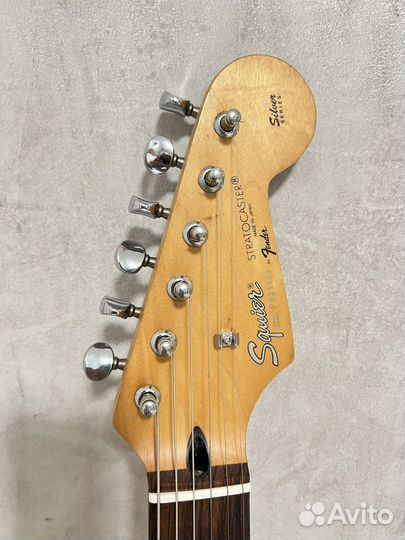 Электрогитара Fender squier stratocaster