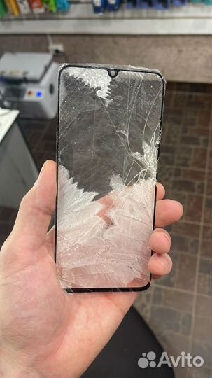 Переклейка стекла дисплея