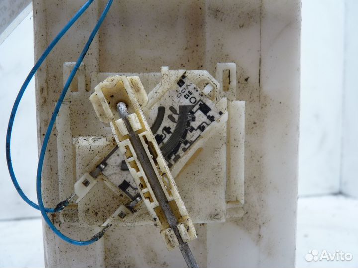 Skoda Fabia 2001 1.9 D датчик уровня топлива