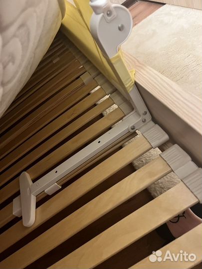 Защитный бортик для кровати 145
