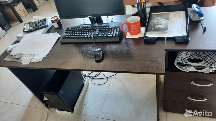 Компьютерный стол