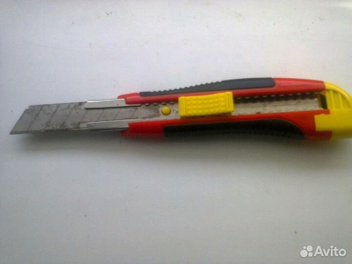 Канцелярский нож