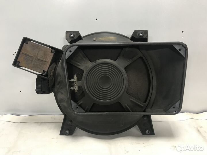 Сабвуфер Audi A8 D3