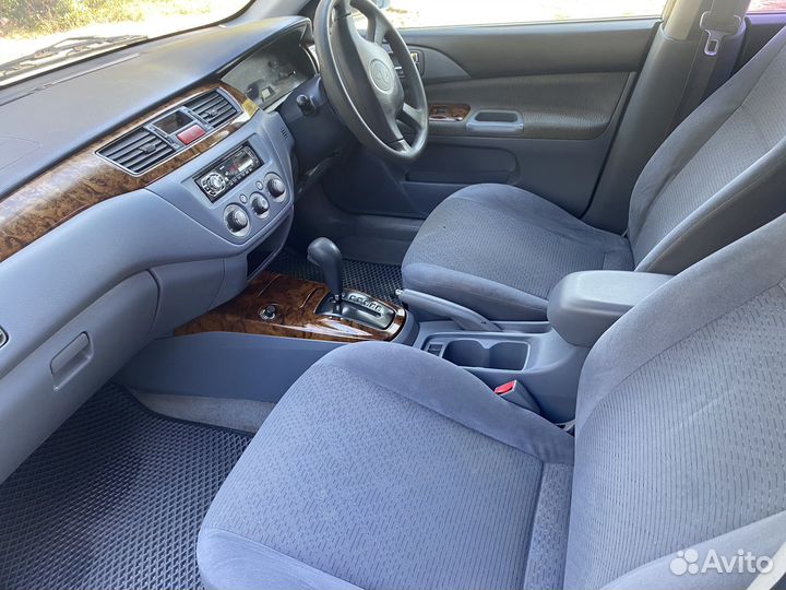 Mitsubishi Lancer Cedia 1.5 CVT, 2001, 100 000 км