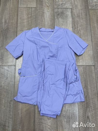 Медицинский костюм