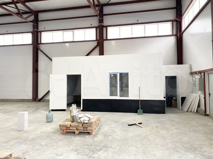 Склад, 885 м²