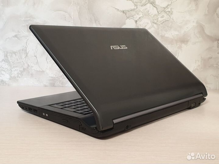 Ноутбук asus i5-M460 / 4GB / GT 415M / 500GB HDD