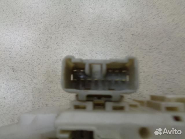 Блок предохранителей салонный Toyota Yaris 2005-2