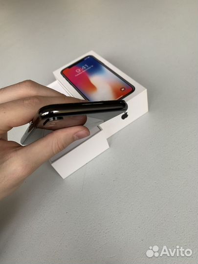 iPhone X, 256 ГБ