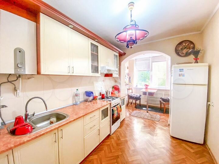 3-к. квартира, 71,8 м², 2/5 эт.