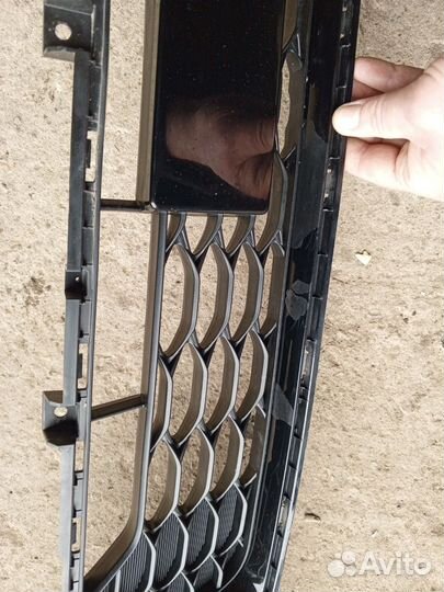 Решётка переднего бампера Kia Need 3