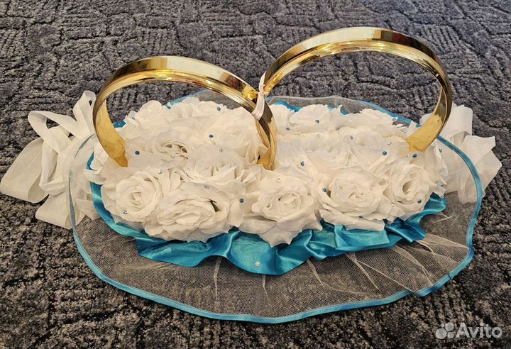 Свадебные украшения на авто