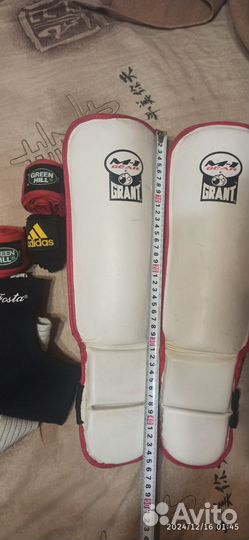 Щитки для единоборств бу