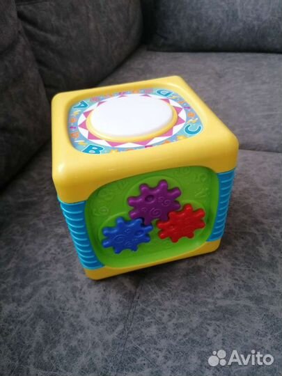 Развивающий кубик музыкальный
