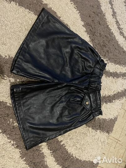Кожанные шорты 140