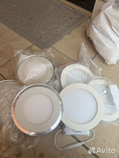 Светильник потолочный светодиодный