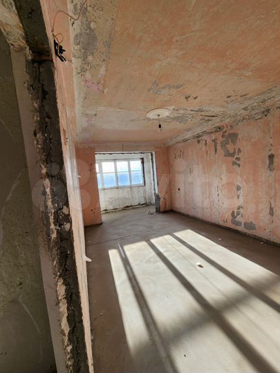 4-к. квартира, 85 м², 9/9 эт.