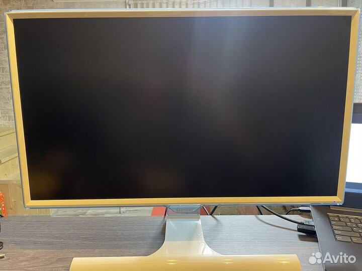 Монттор Samsung 24 e391HL