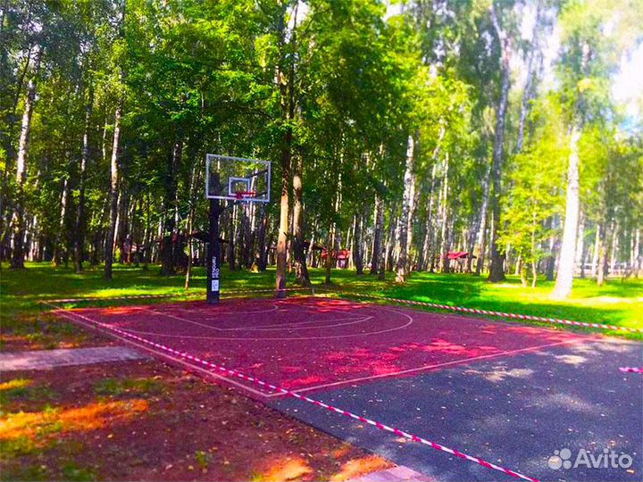 Спортивная площадка для взрослых и детей