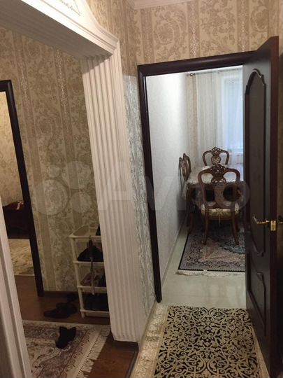 2-к. квартира, 68 м², 8/10 эт.