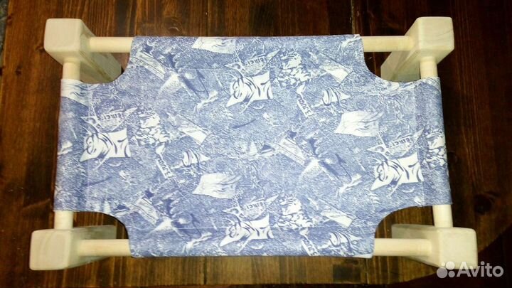 Лежанка-кроватка для кошек и маленьких собачек