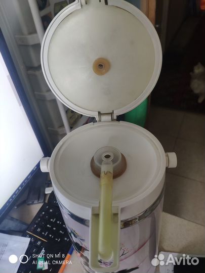 Термос с насосом