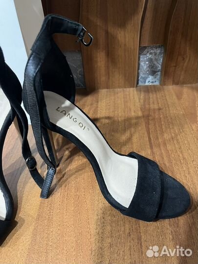 Босоножки женские 39 размер