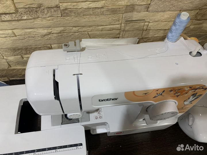 Швейная машина Brother