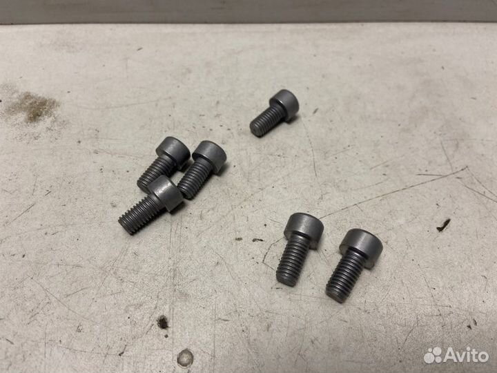 Болт трансмиссия(6шт) Volksawagen Passat B5
