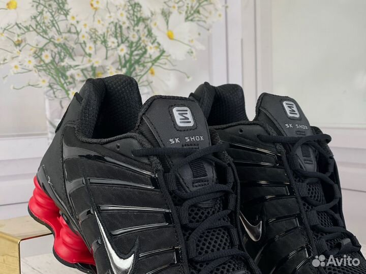 Кроссовки Nike shox