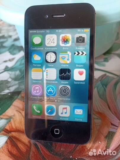 iPhone 4, 8 ГБ