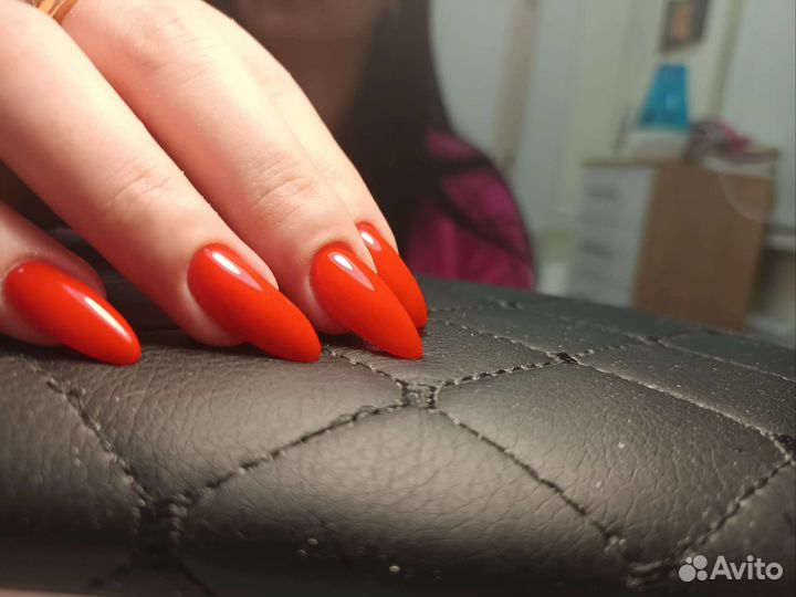 Маникюр и педикюр