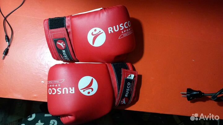 Перчатки для бокса