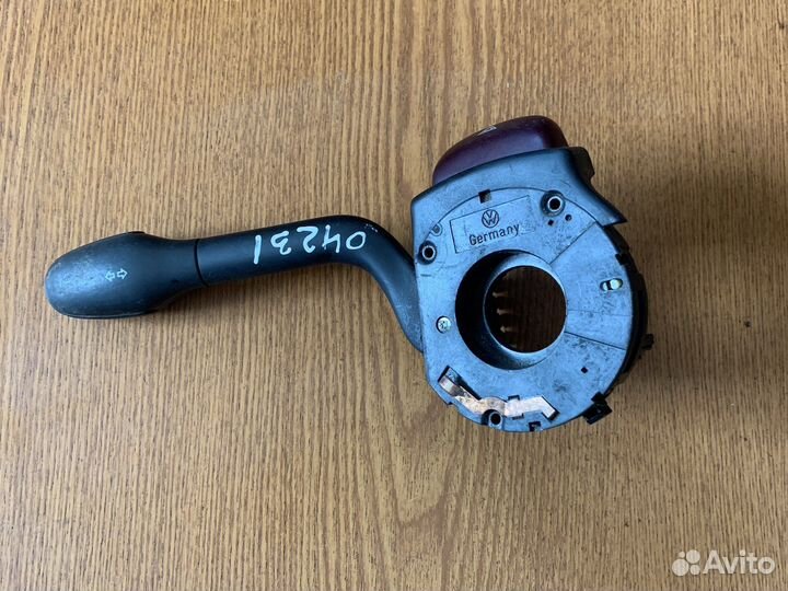 Переключатель повротов Golf III Passat B4