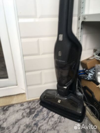 Ручной пылесос Електролюкс беспроводной