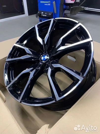 Диски для BMW бмв X7 G07 R21