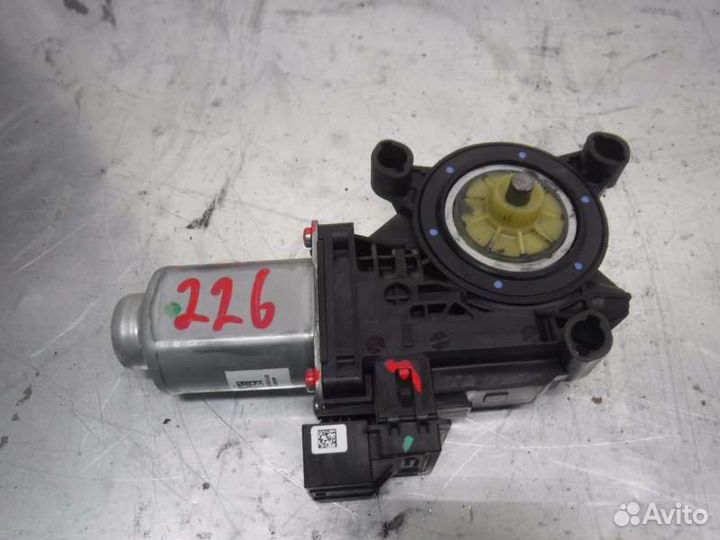 Мотор стеклоподъемника передний левый Volkswagen