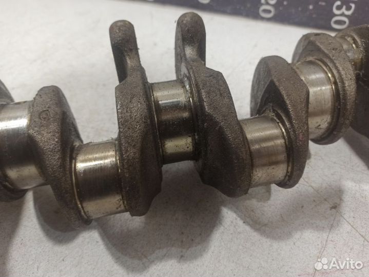 Коленвал A2700300001 Мерседес