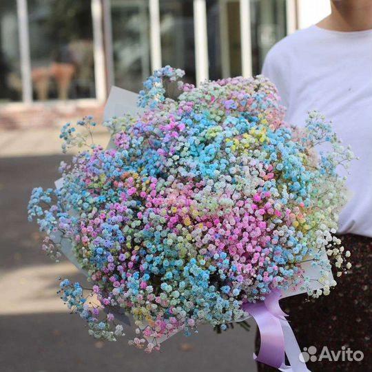 Гипсофила, букет из гипсофил, радужные гипсофилы