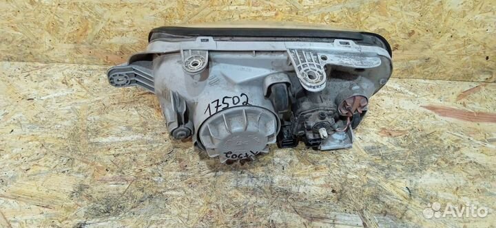 Фара правая Hyundai Santa Fe (SM) 2001 1011199